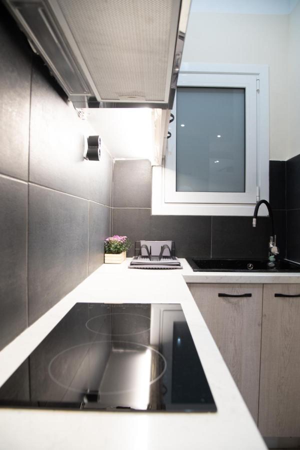 Modern Apartment Downtown Athènes Extérieur photo