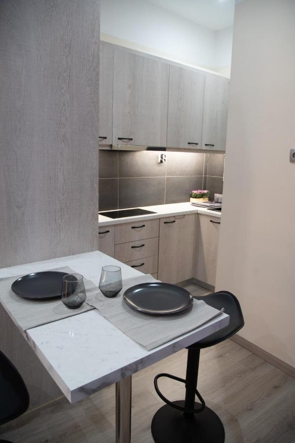 Modern Apartment Downtown Athènes Extérieur photo